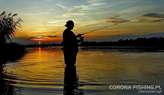 łowienie w rzece