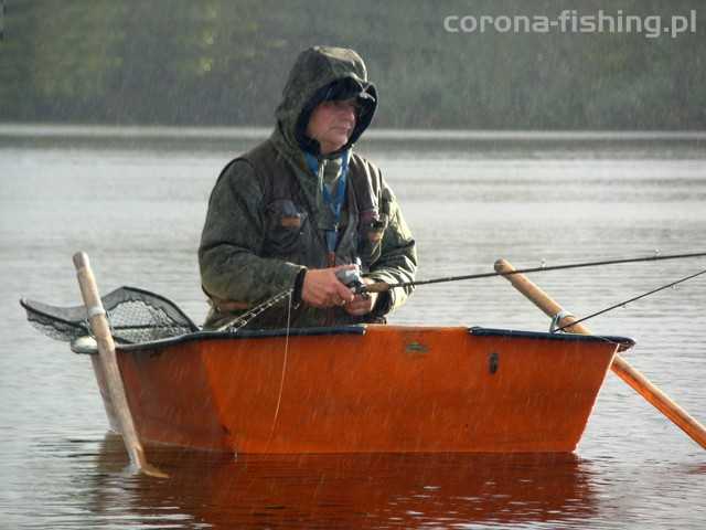 łowienie w deszczu