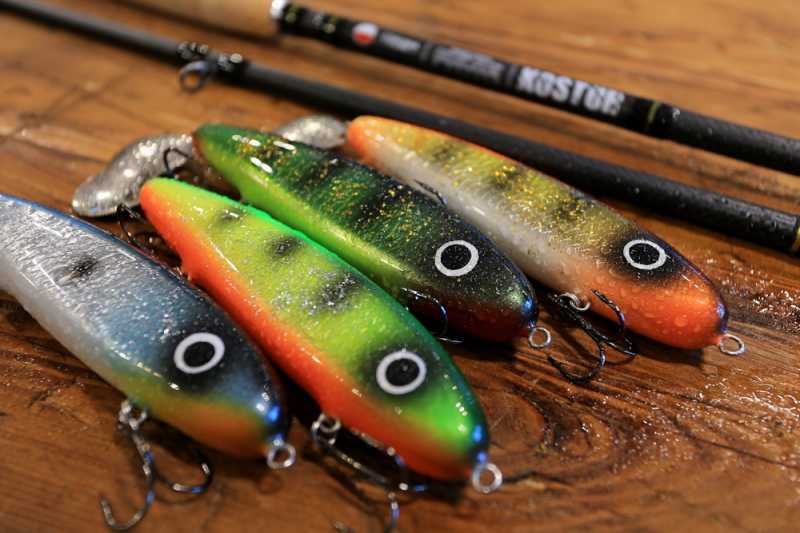 duże wirujące ogonki na szczupaka