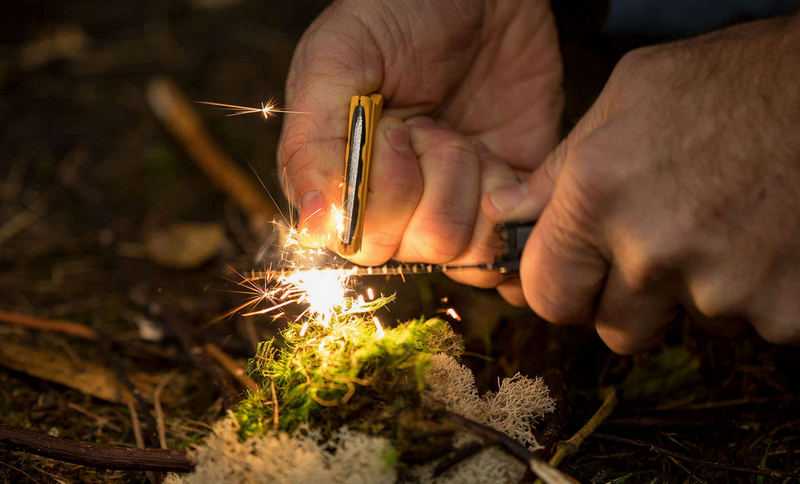 Leatherman Signal multitool outdoor