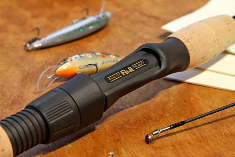 uchwyt wędki spinningowej