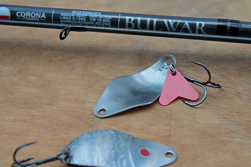 Wahadłówki jeziorowe szczupaki