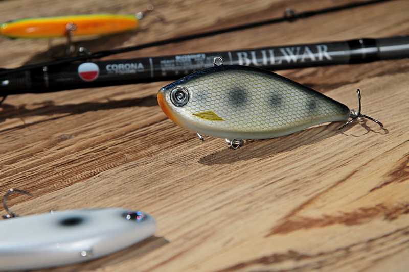 duży wobler wertykalny