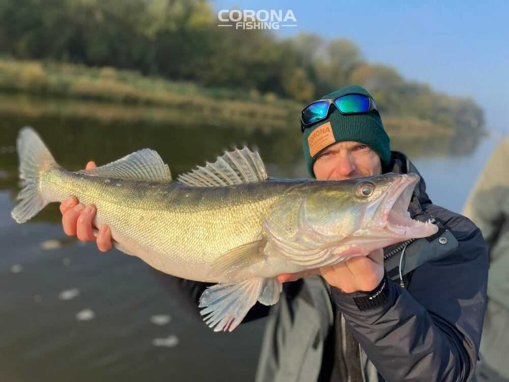 strój wędkarski